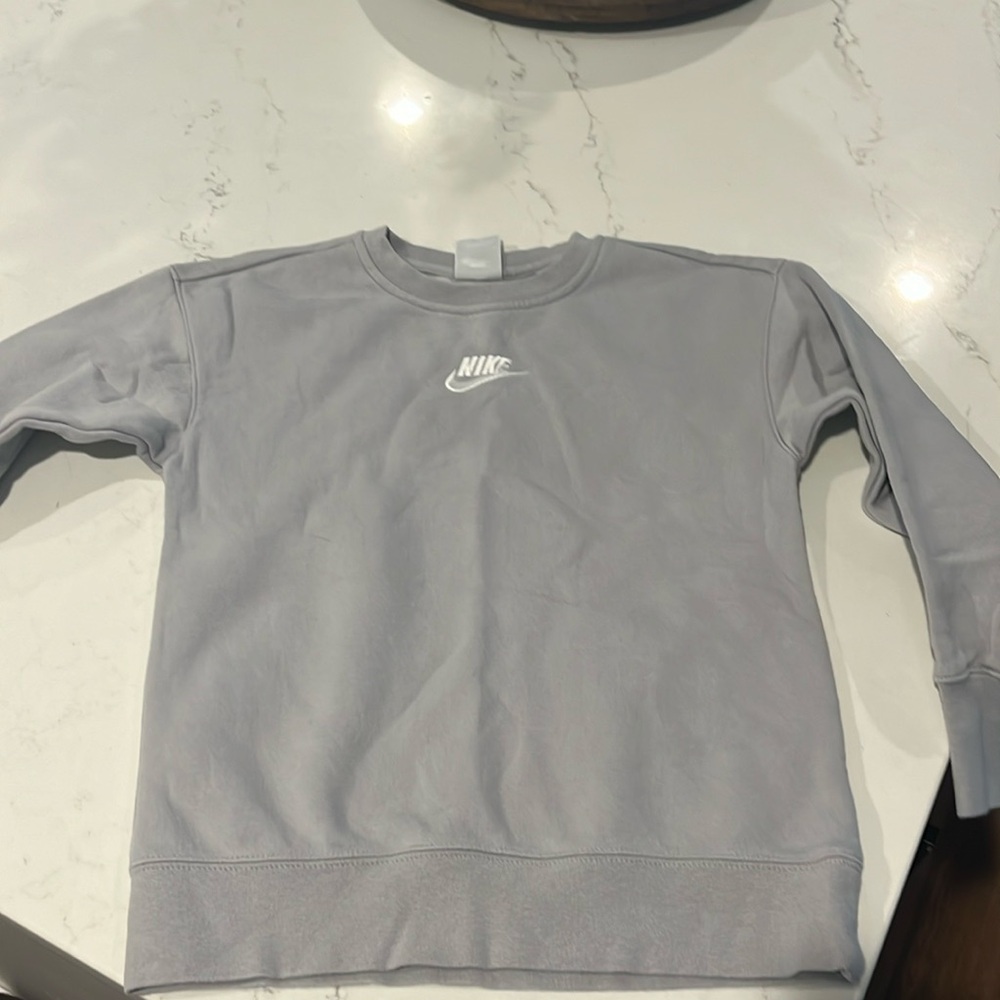 Kids grey Nike sweatshirt size s